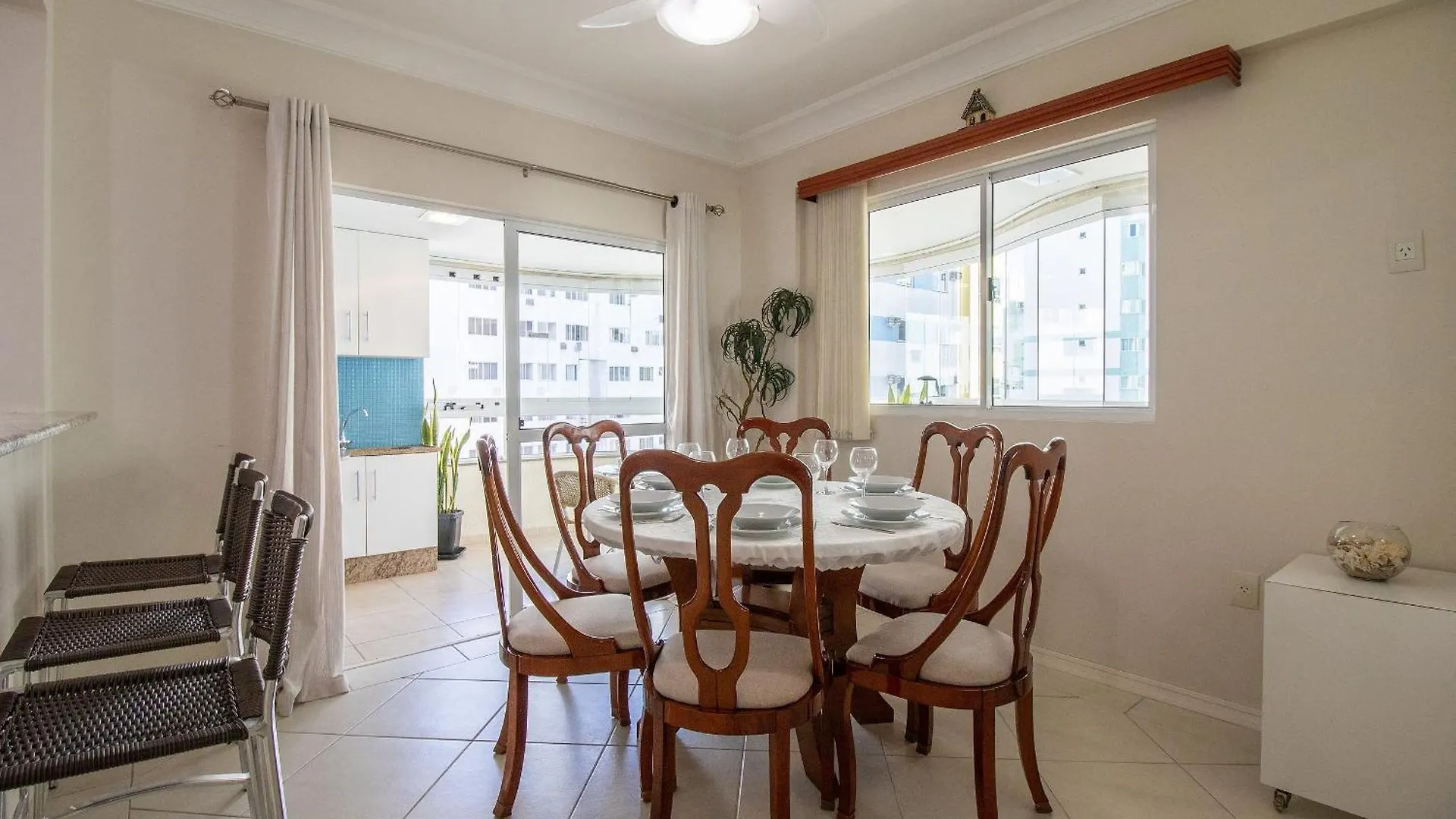 Mtc82 - 2 Dorm, Sacada, Churrasqueira, Garagem Balneario Camboriu