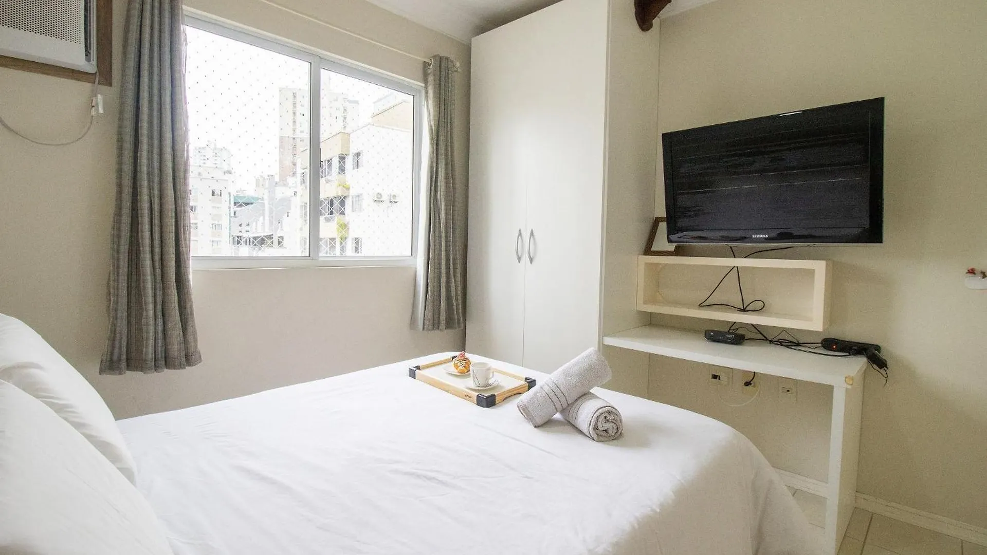 Daire Mtc82 - 2 Dorm, Sacada, Churrasqueira, Garagem Balneario Camboriu